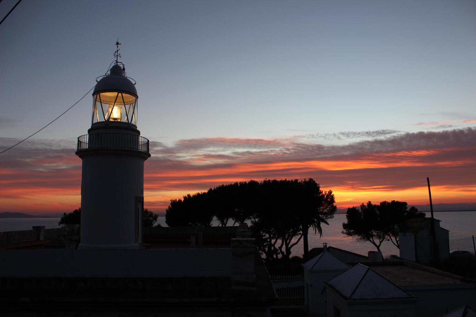 Piso En El Centro Con Vistas Al Mar Y Balcon Διαμέρισμα Ρόζες Εξωτερικό φωτογραφία